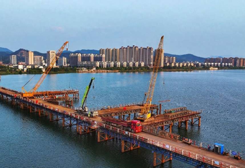 Cambodia's Economy Sustains Rapid Growth